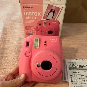 Fujifilm Instax mini 9- flamingo pink